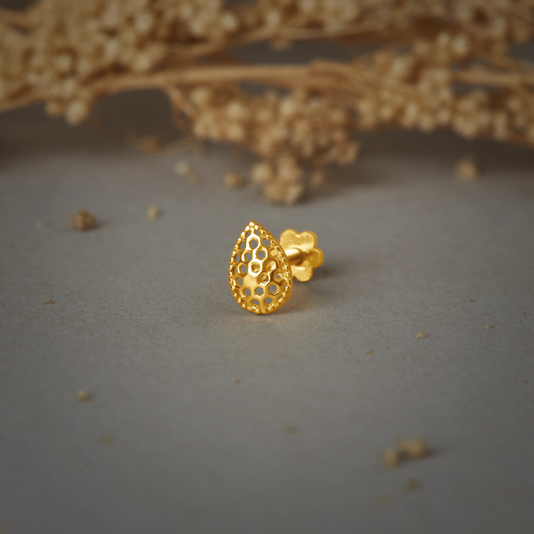 Honeycomb Drop -- 18K Filigree Drop Shaped Inspired Gold Nose Pin