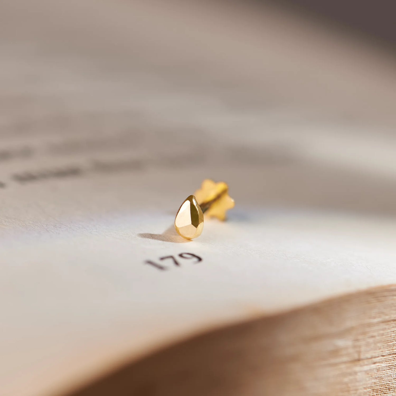 Dew Drop Gold Nose Pin – Simple 18K Nose Pin Gold Design for Women